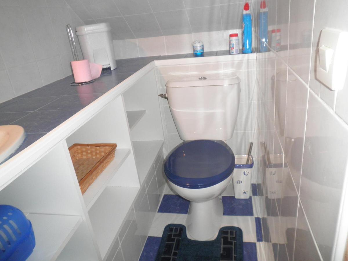 Appartement F1 mansardé à 100m de la plage, proche de Arromanches et des plages du Débarquement Saint-Côme-de-Fresné Extérieur photo